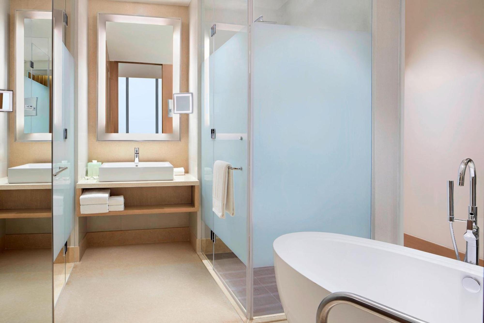 The Westin Kolkata Rajarhat מראה חיצוני תמונה Bathroom