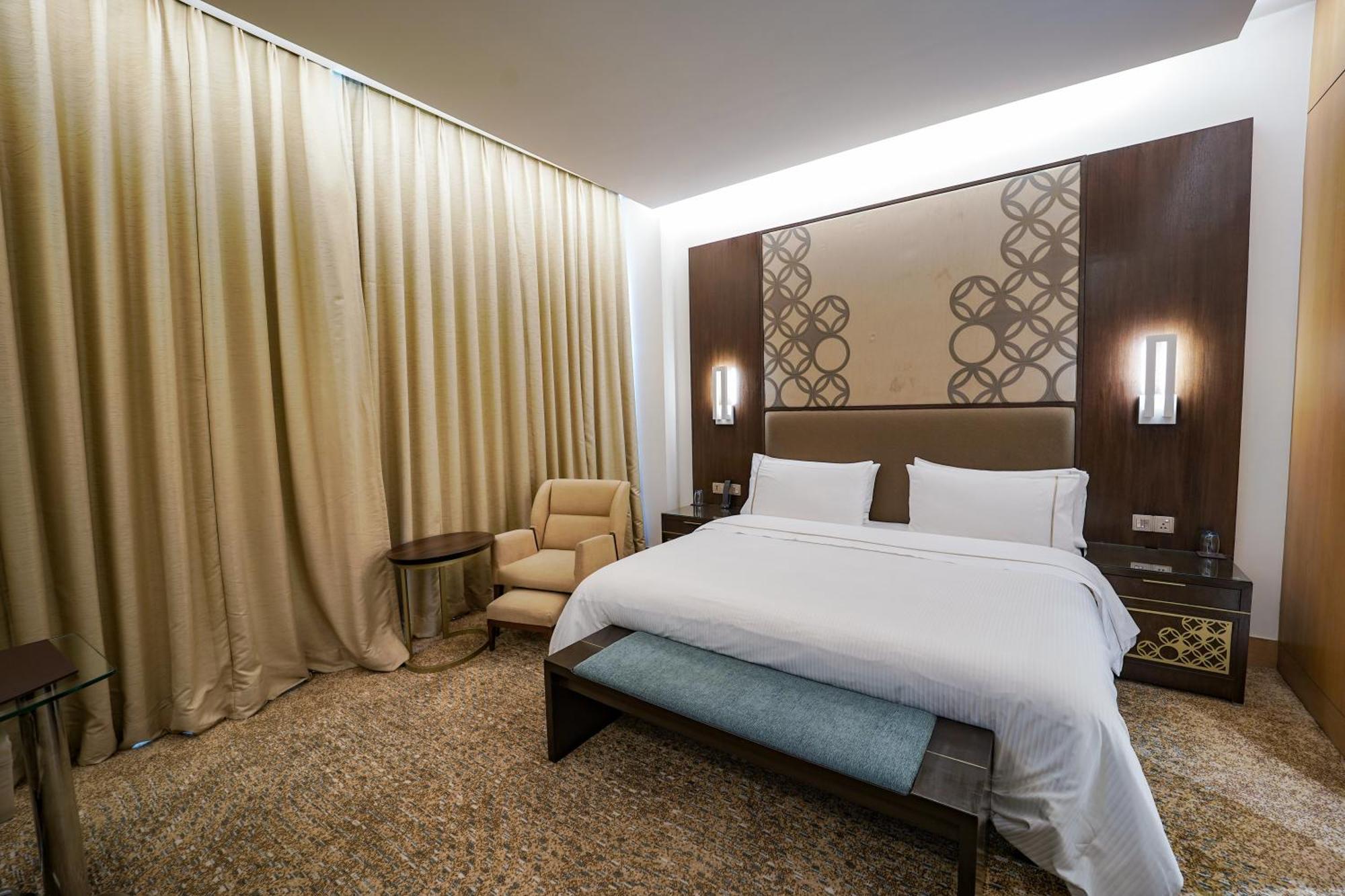 The Westin Kolkata Rajarhat מראה חיצוני תמונה A bedroom at the hotel