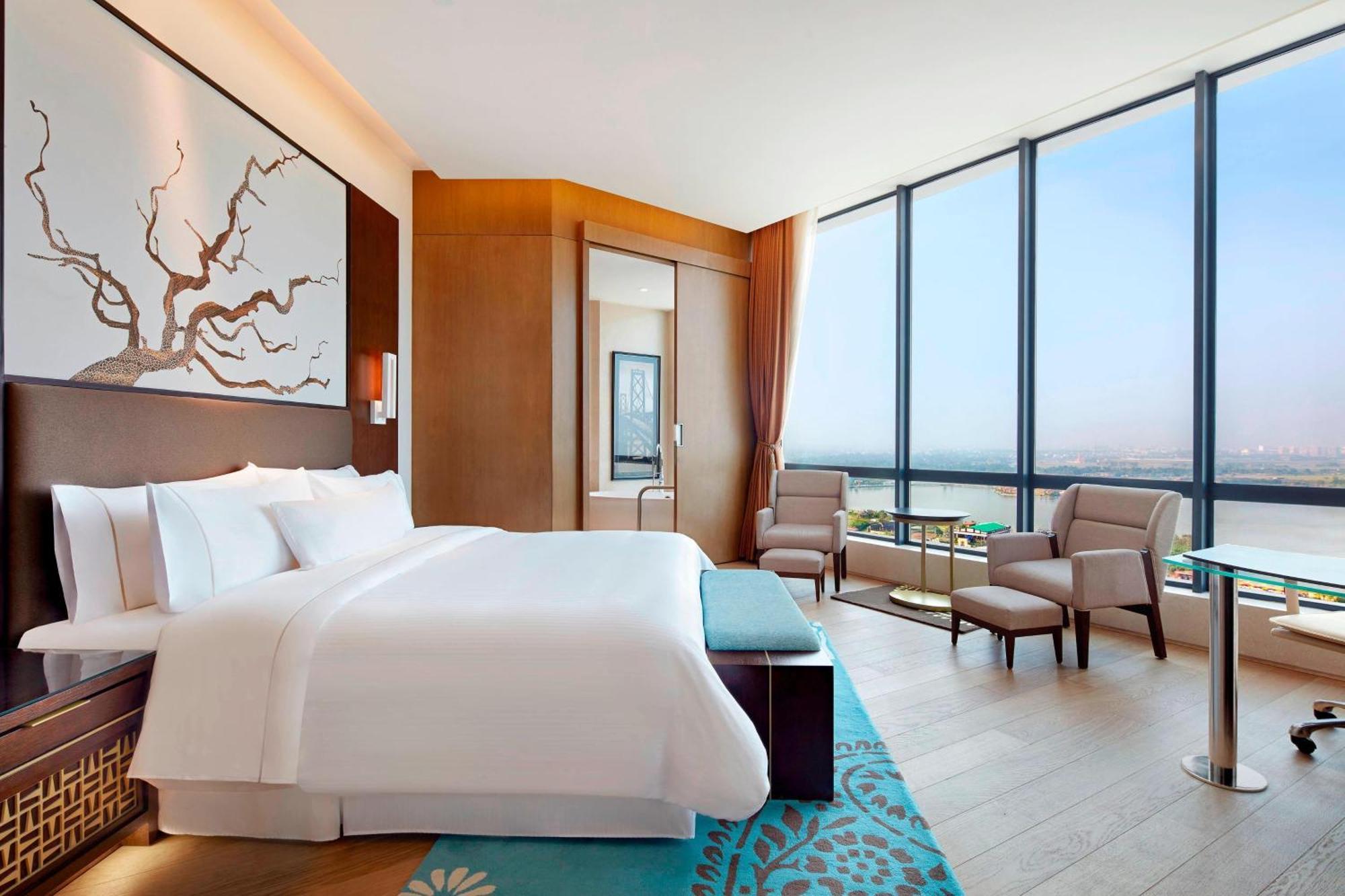 The Westin Kolkata Rajarhat מראה חיצוני תמונה Deluxe Suite