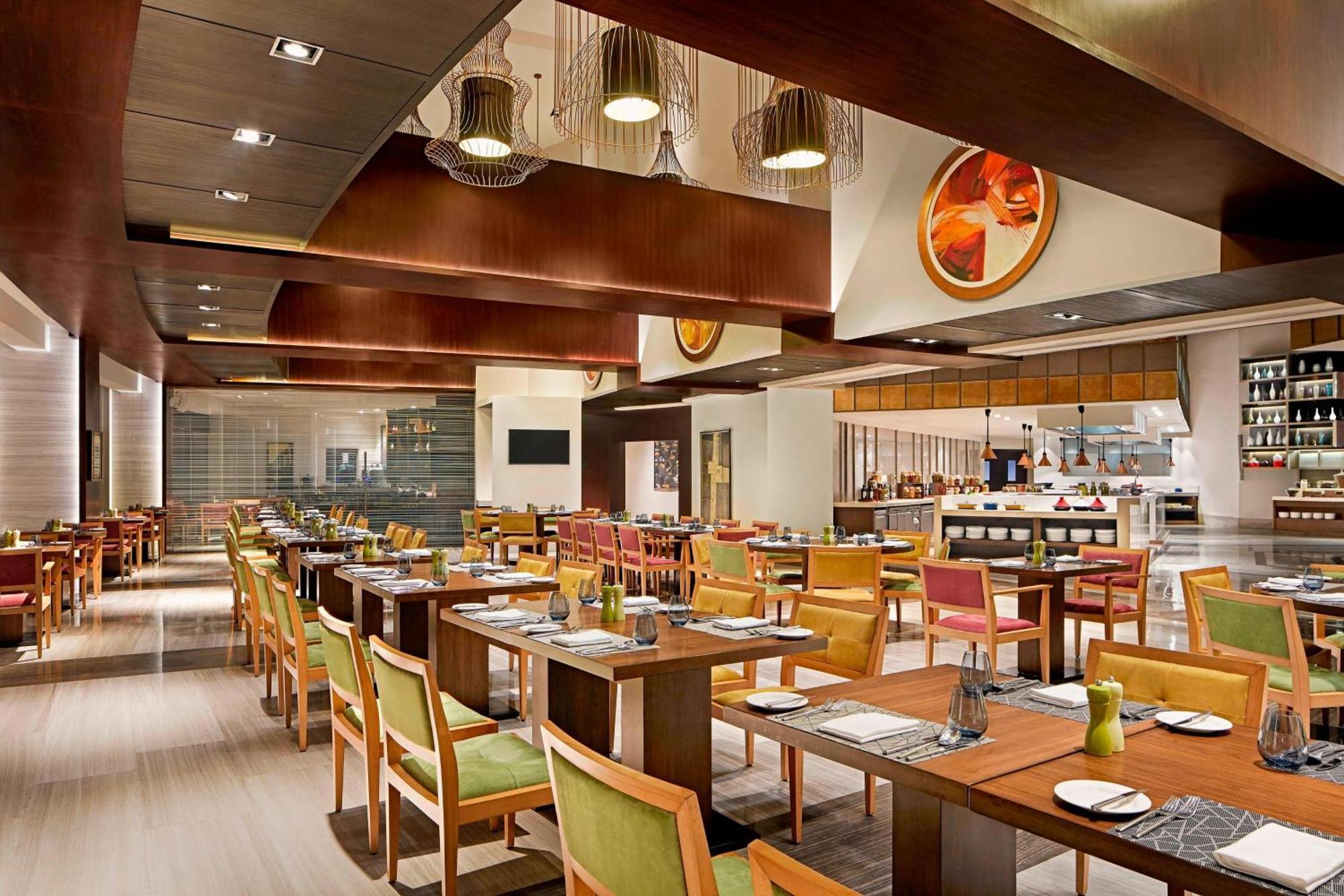 The Westin Kolkata Rajarhat מראה חיצוני תמונה The restaurant
