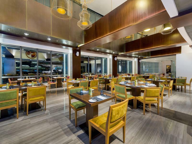 The Westin Kolkata Rajarhat מראה חיצוני תמונה The restaurant