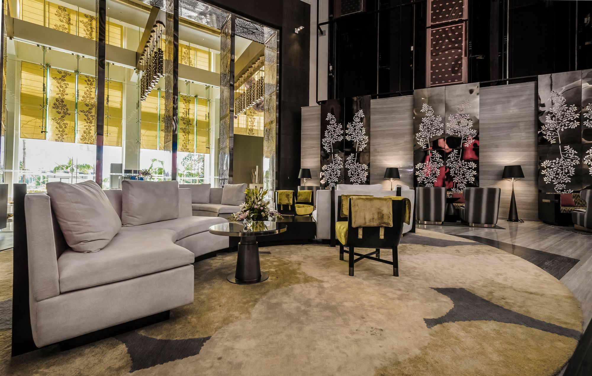 The Westin Kolkata Rajarhat מראה חיצוני תמונה The lobby of the hotel